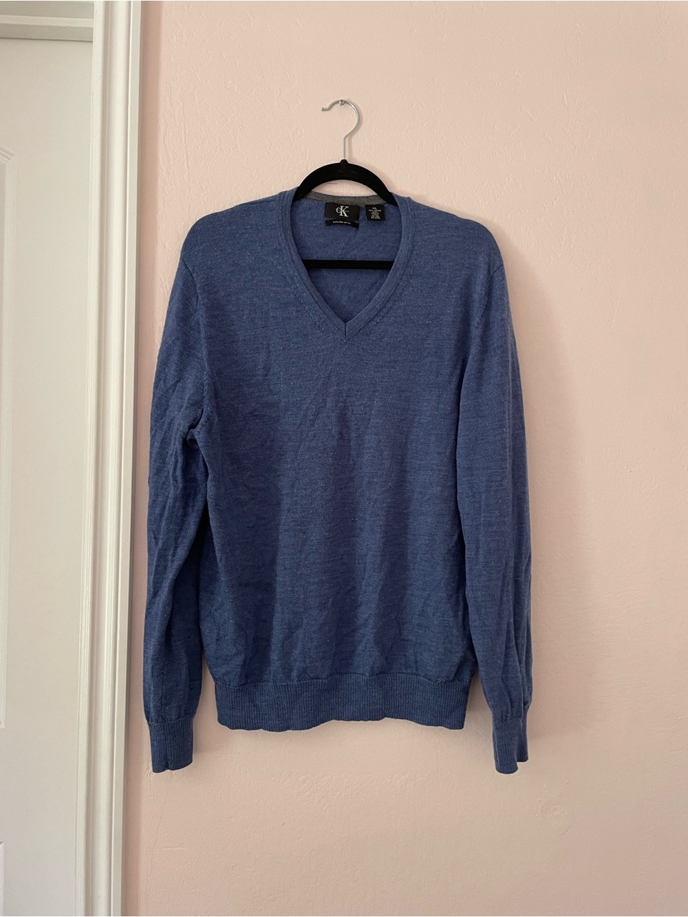 Calvin Klein Men's Slate Blue V-Neck Sweater